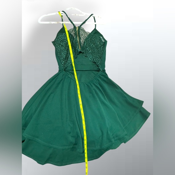 Emerald Sundae Green Lace Detail Dress - Layered and Lightly Flared Size SMALL - Picture 8 of 13